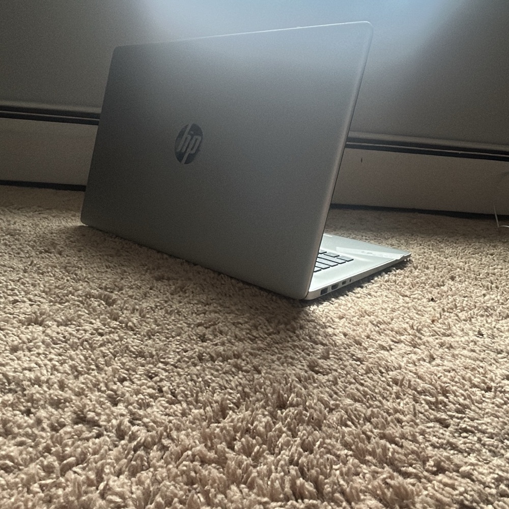 HP Silver Laptop